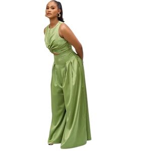 Forever Amelia | Women’s Green Knot Wide Leg Jumpsuit Size 10 NWT